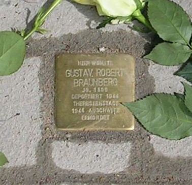 Stolperstein Gustav Braunberg Nahaufnahme.jpg